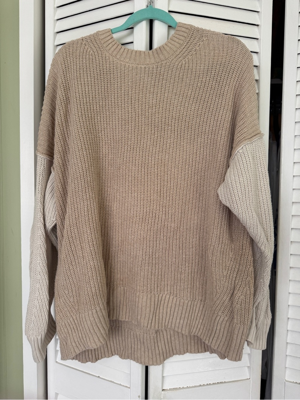American Eagle Outfitters Neutral Colorblock Crewneck Sweater - Tan and Cream